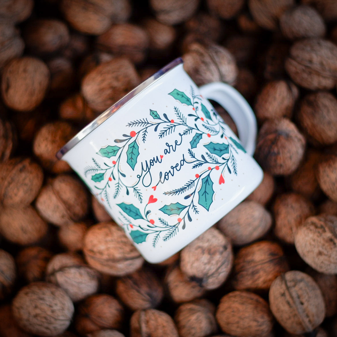 Cană emailată Crăciun "You are loved"