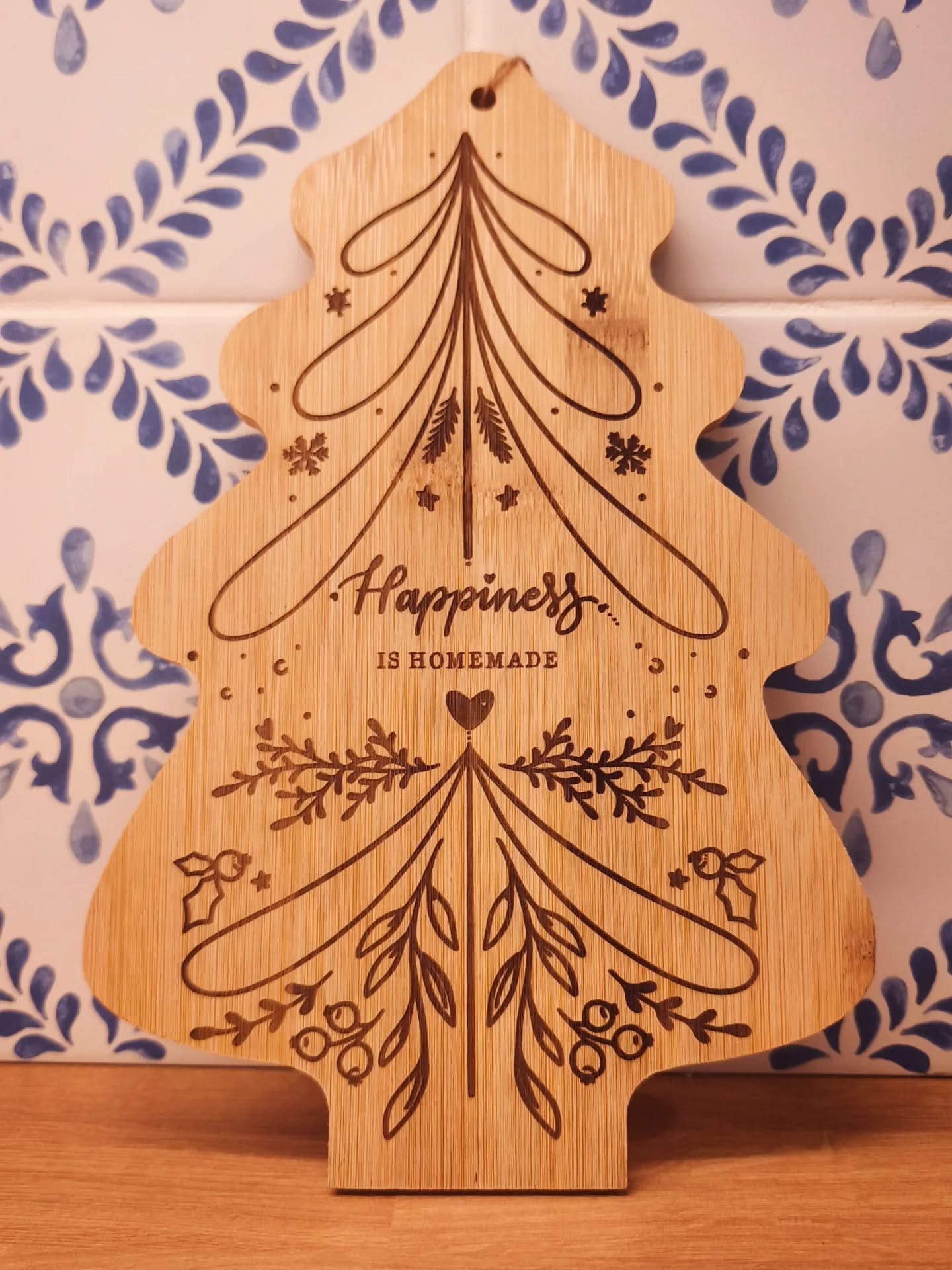 Tocător din bambus – brad gravat, 30×20 cm