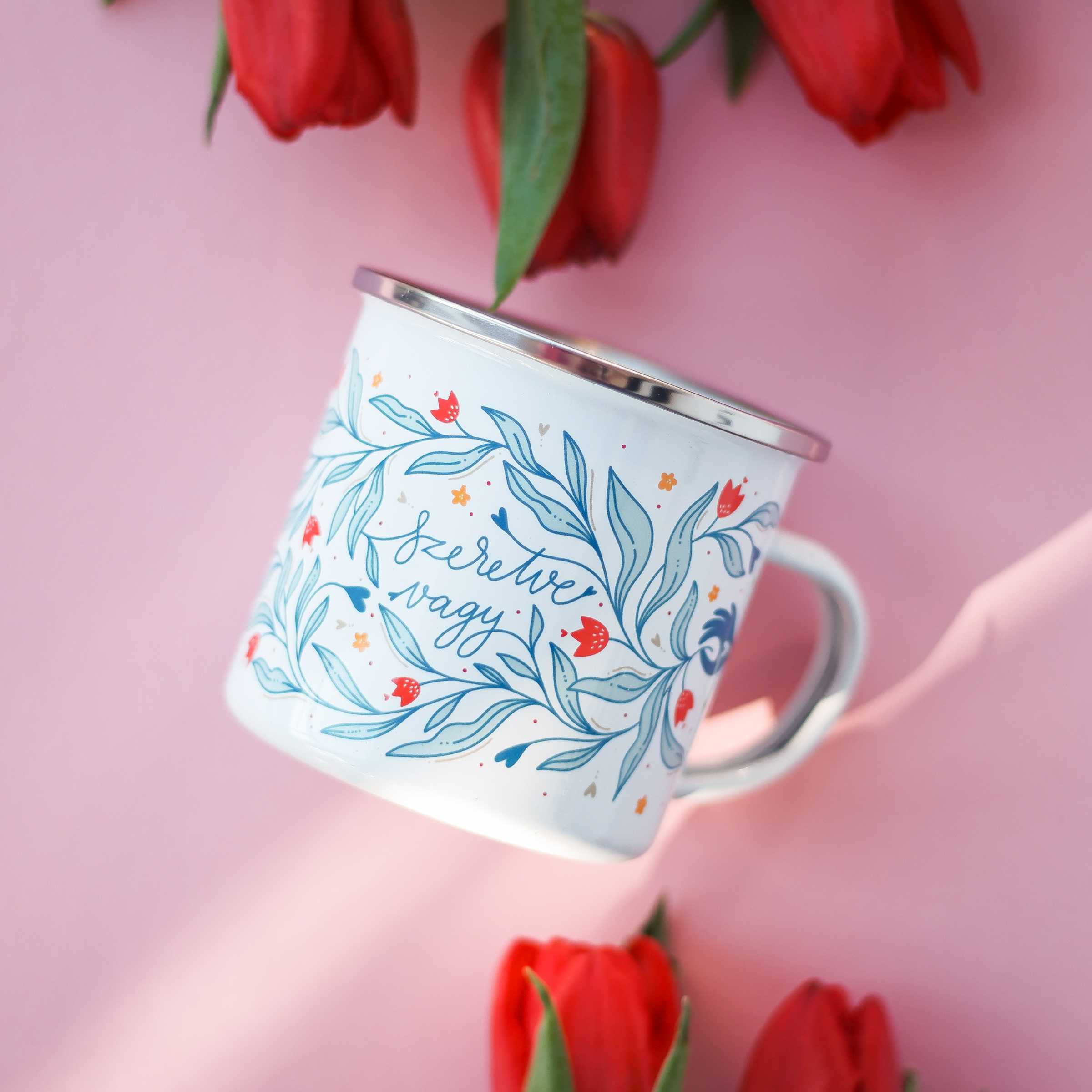 "Szeretve vagy" Cană emailată - Personalizabilă