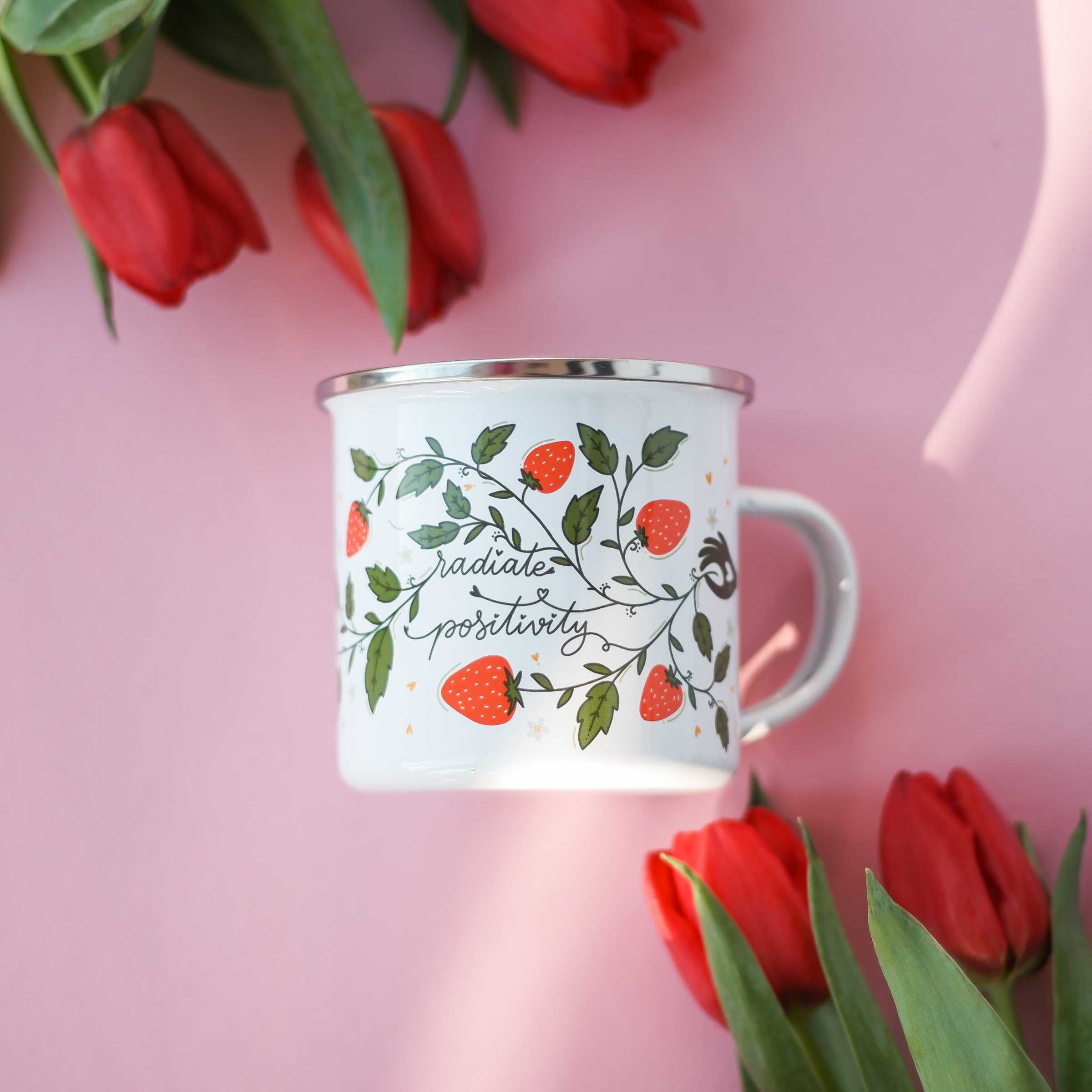 Cană emailată "Radiate positivity"
