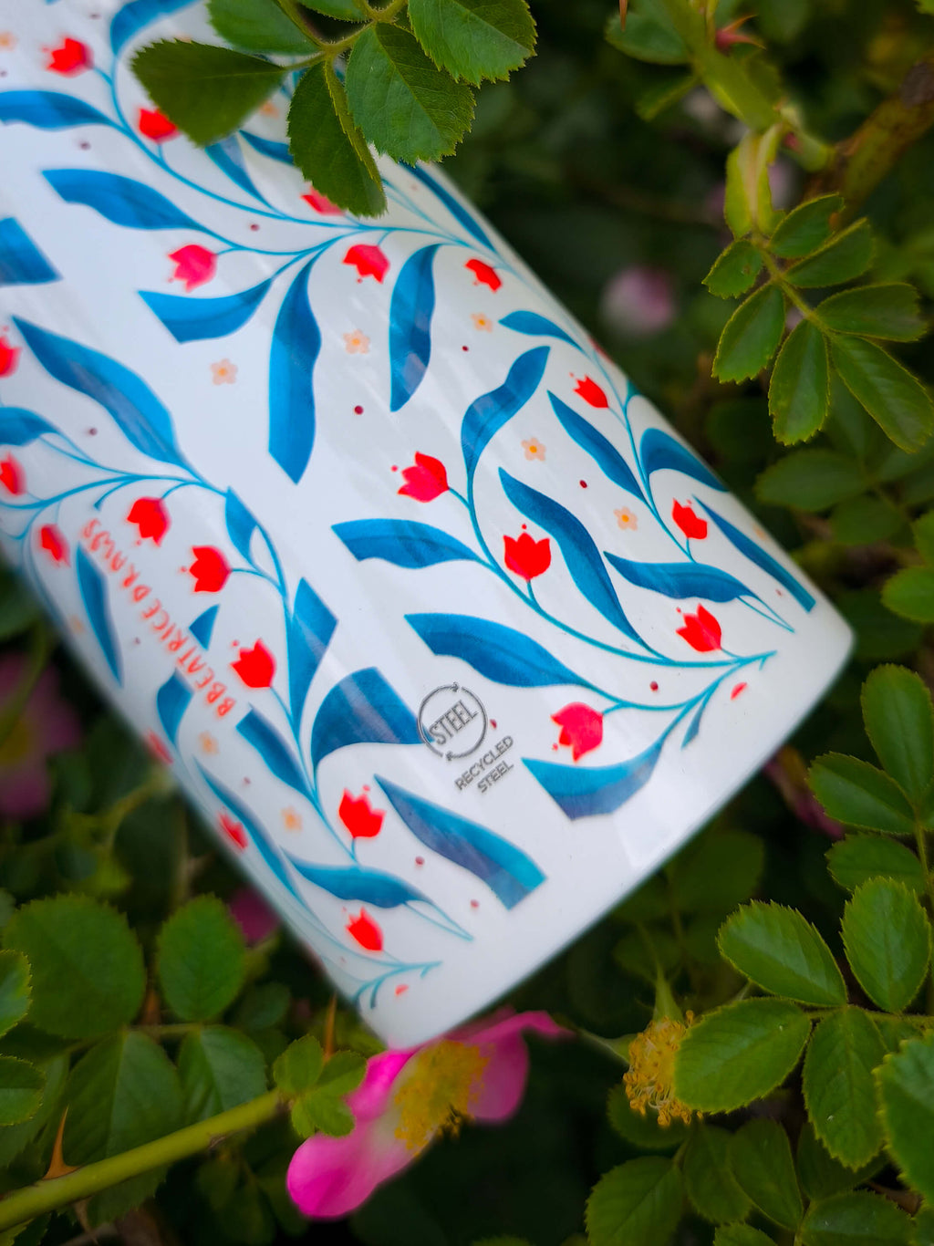 Sticlă pentru apă din oțel inoxidabil Lalele 750ml